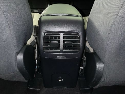 Certified 2020 Ford Escape SE FWD image 16