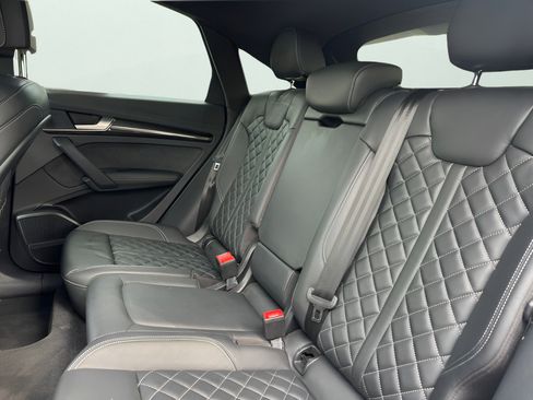 Used 2023 Audi SQ5 Prestige w/ Prestige Package AWD/4WD image 19