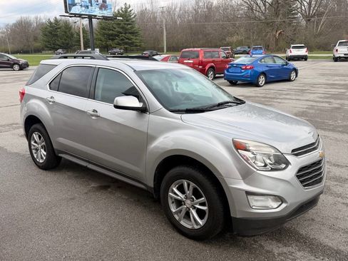 Used 2016 Chevrolet Equinox LT w/ Convenience Package image 4