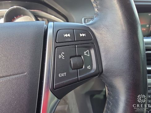 Used 2018 Volvo S60 T5 Dynamic w/ Vision Package FWD image 15