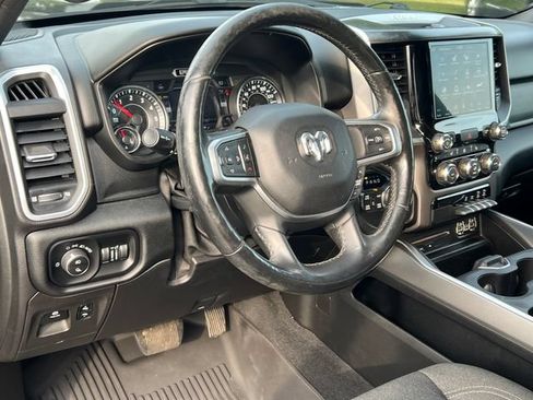 Used 2019 RAM 1500 Big Horn AWD/4WD image 18