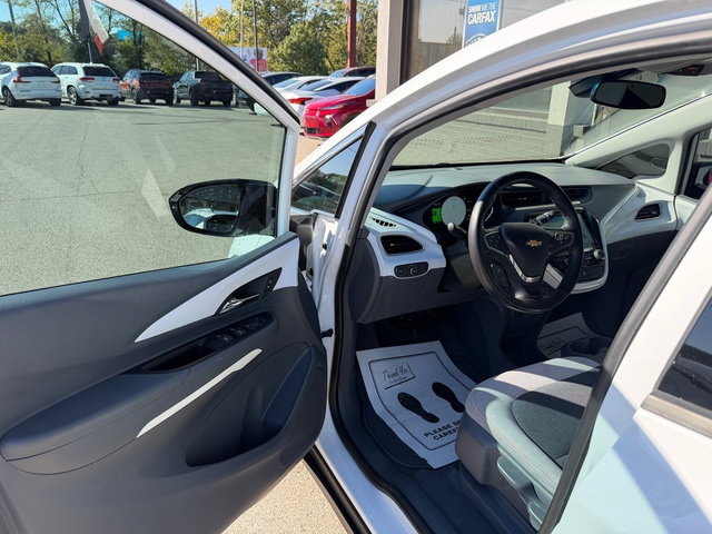 Used 2019 Chevrolet Bolt LT FWD image 8
