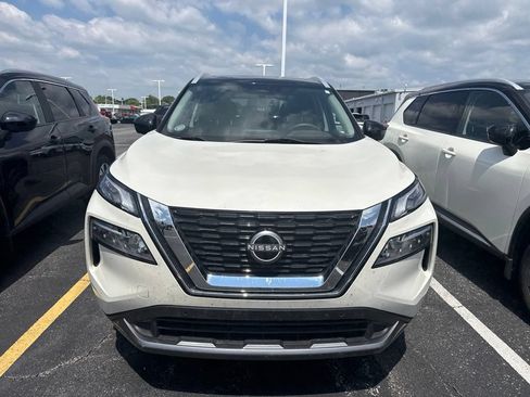 Certified 2023 Nissan Rogue SL w/ SL Premium Package AWD/4WD image 2