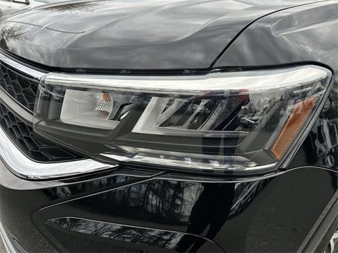 Used 2023 Volkswagen Taos SE w/ Panoramic Sunroof Package image 9