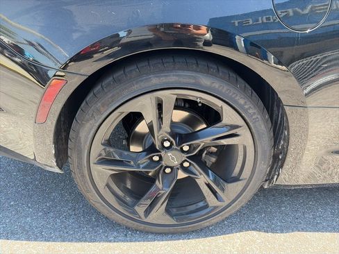 Used 2020 Chevrolet Camaro LT image 10