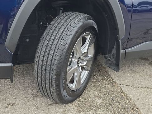 Used 2025 Toyota RAV4 XLE w/ Convenience Package image 33