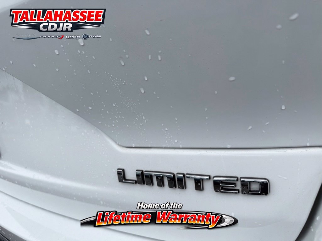 Used 2023 Jeep Grand Cherokee Limited RWD image 8