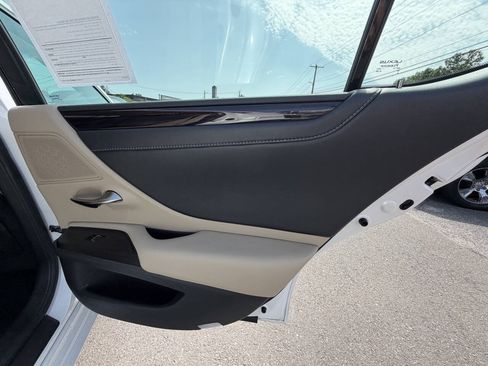 Used 2021 Lexus ES 250 w/ Premium Package AWD/4WD image 18
