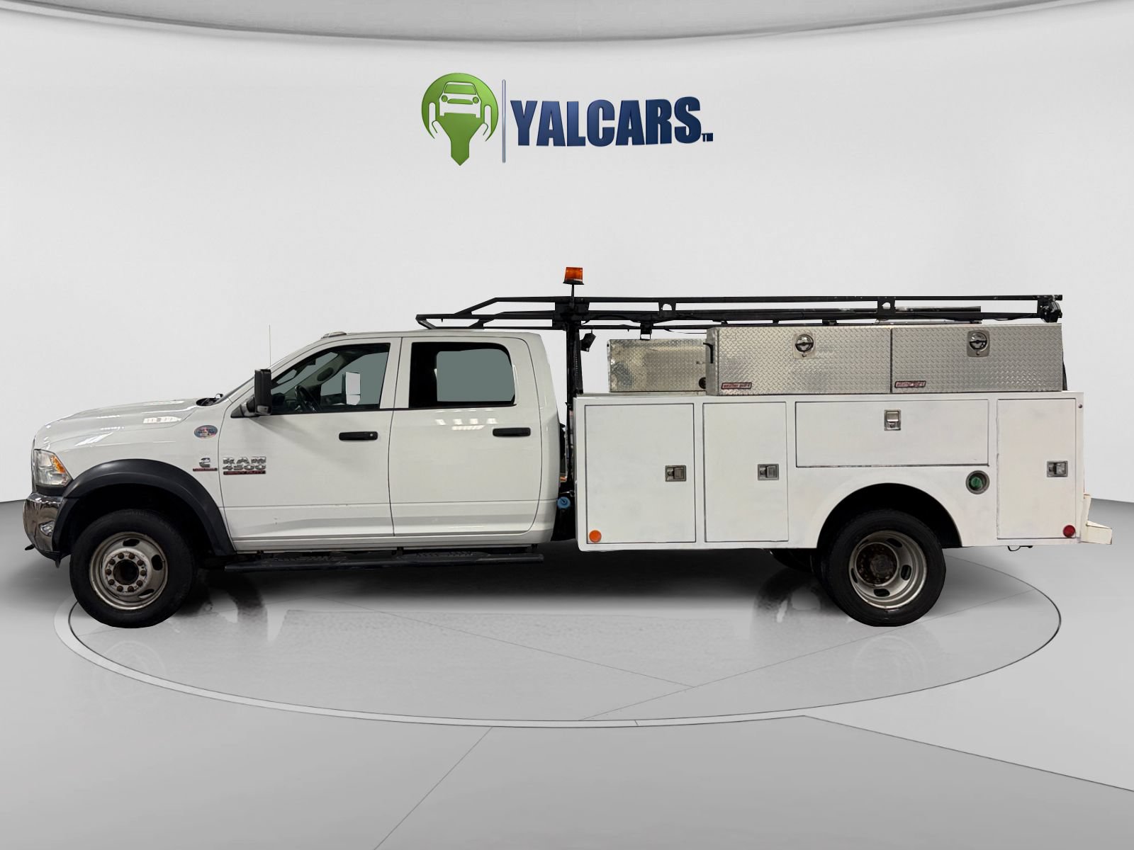 Used 2018 RAM 4500 Tradesman w/ Ambulance Prep Group AWD/4WD image 2