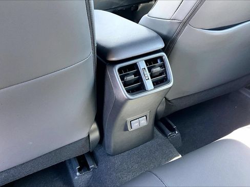 Used 2025 Lexus UX 300h FWD w/ Accessory Package (Z1) image 34