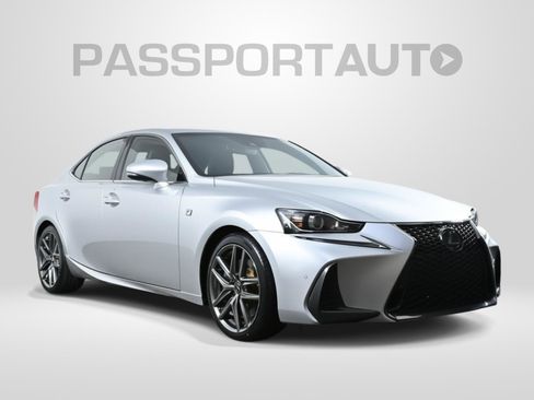 Used 2019 Lexus IS 300 F Sport w/ F Sport Package image 3