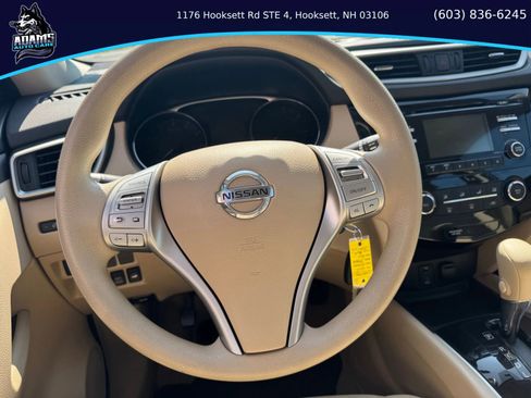 Used 2015 Nissan Rogue S image 10