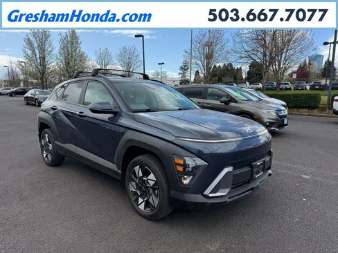 Used 2025 Hyundai Kona SEL image 1