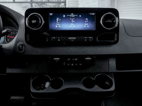 New 2025 Mercedes-Benz Sprinter 2500 image 17