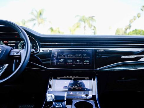 Used 2023 Audi Q7 Premium Plus w/ Premium Plus Package image 13