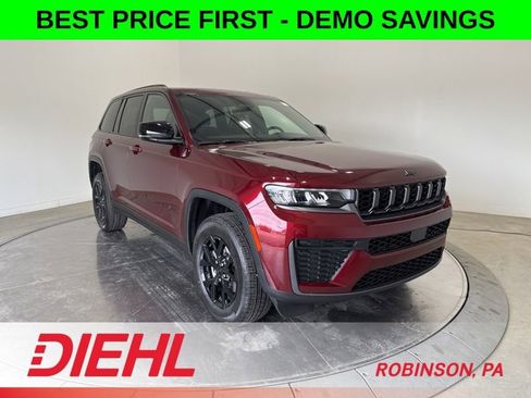 New 2026 Jeep Grand Cherokee Altitude AWD/4WD image 1
