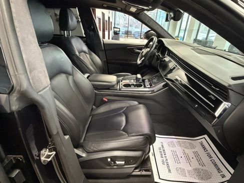 Used 2019 Audi Q8 Prestige w/ Luxury Package image 39