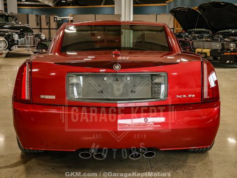 Used 2005 Cadillac XLR RWD image 7