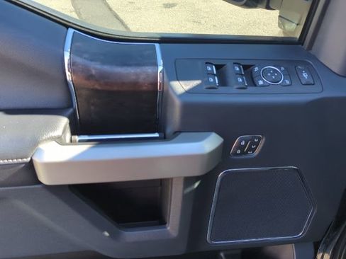 Used 2022 Ford F250 Lariat w/ Tremor Off-Road Package image 18