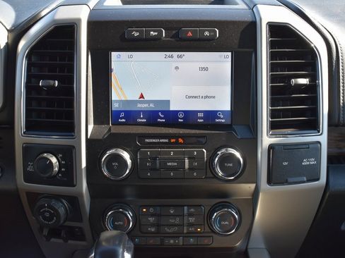 Used 2019 Ford F150 Lariat image 17