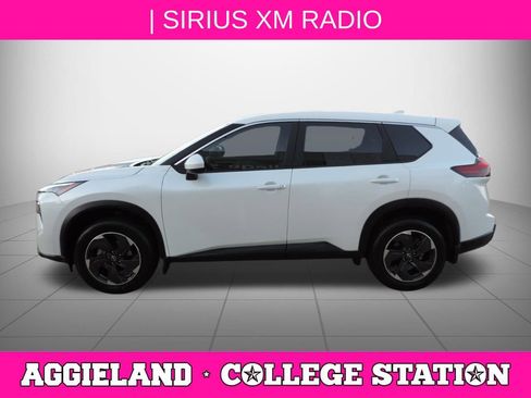 Certified 2024 Nissan Rogue SV image 7