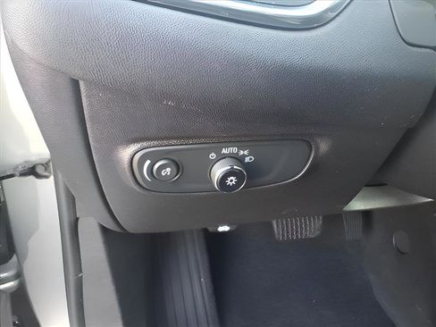 Used 2023 Chevrolet Equinox LT w/ LPO, Floor Liner Package image 13