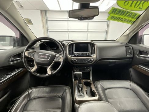 Used 2018 GMC Canyon Denali image 4