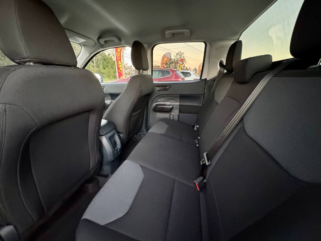 Used 2024 Ford Maverick XL FWD image 10