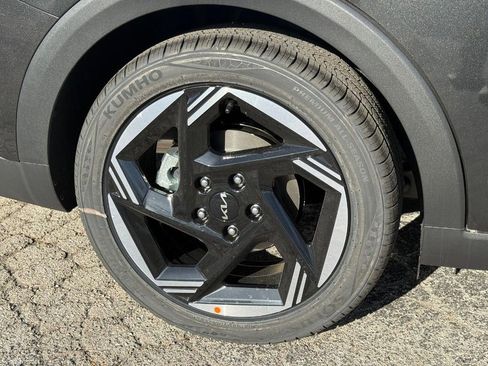 New 2025 Kia K4 EX image 4