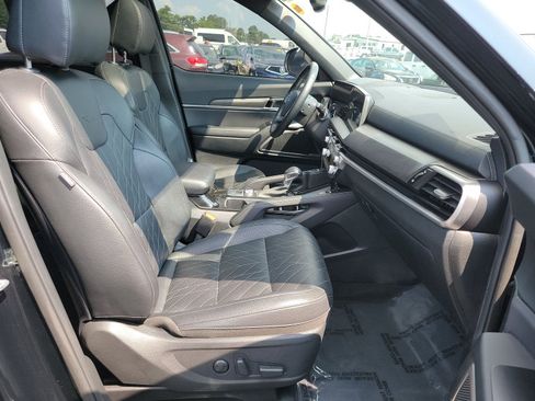 Used 2024 Kia Telluride EX X-Line AWD/4WD image 11