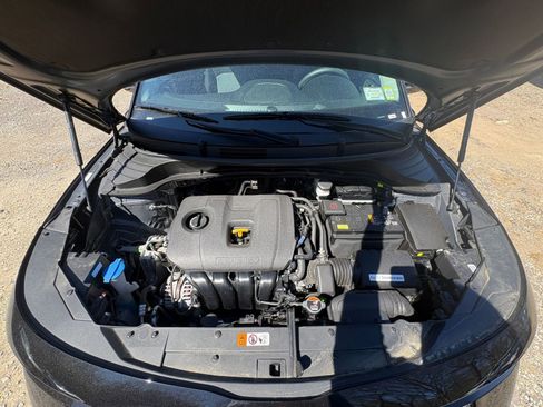 Used 2025 Kia Soul LX w/ LX Technology Package image 29