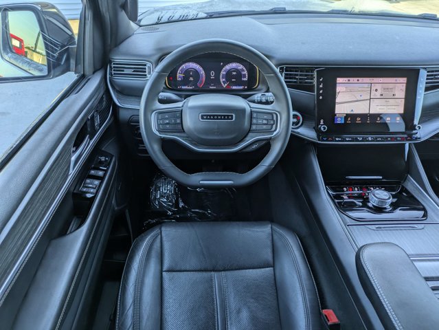 Certified 2024 Jeep Wagoneer L Series II w/ Flexible Seating Group AWD/4WD image 18