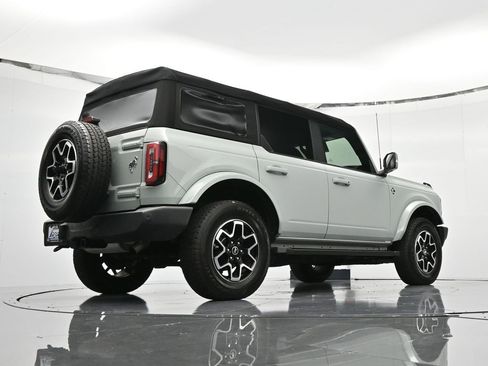 Certified 2024 Ford Bronco Outer Banks image 38