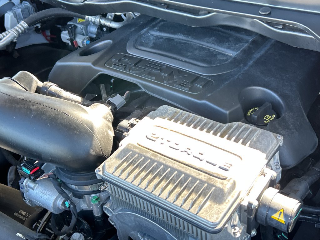 Used 2023 RAM 1500 Laramie AWD/4WD image 29