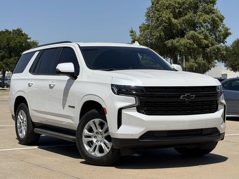 Used 2024 Chevrolet Tahoe RST w/ Luxury Package RWD image 2