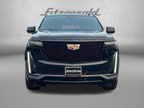 Used 2024 Cadillac Escalade ESV Sport AWD/4WD image 6
