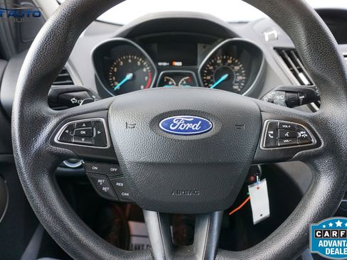 Used 2017 Ford Escape SE AWD/4WD image 36