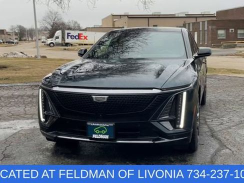 Used 2024 Cadillac Lyriq Sport image 3