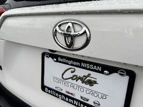 Used 2024 Toyota RAV4 Adventure image 11