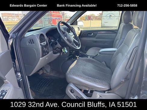 Used 2004 GMC Envoy XUV SLE w/ 1SB Preferred Equipment Group image 12