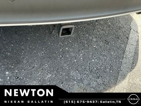 Used 2017 Ford Edge SEL w/ Class II Trailer Tow Package FWD image 4