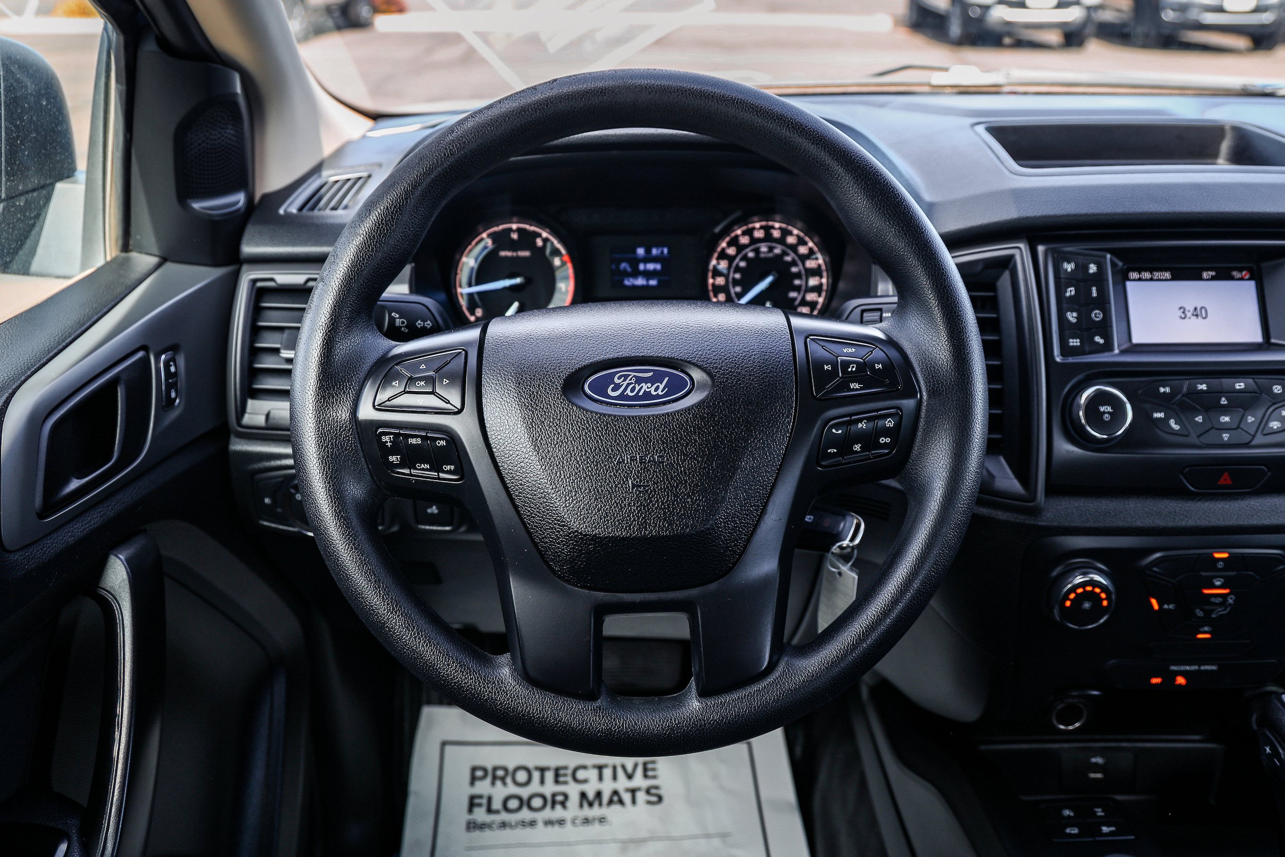 Used 2019 Ford Ranger XL w/ Equipment Group 101A Mid AWD/4WD image 14