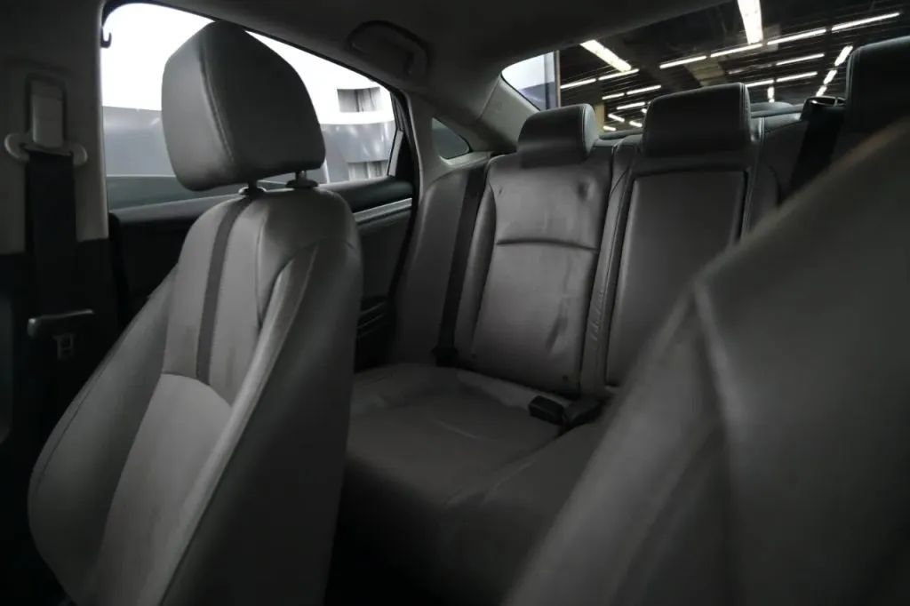 Used 2021 Honda Civic EX-L image 41