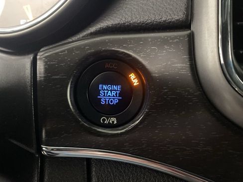 Used 2018 Jeep Grand Cherokee Limited AWD/4WD image 12
