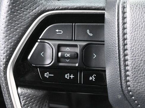 Used 2023 Toyota Tundra Limited w/ Power Package AWD/4WD image 8