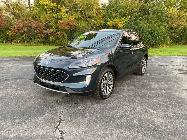 Certified 2022 Ford Escape Titanium AWD/4WD image 1