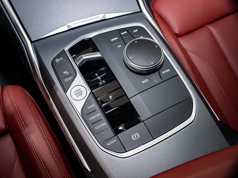 Used 2025 BMW 230i xDrive Coupe w/ Convenience Package image 19