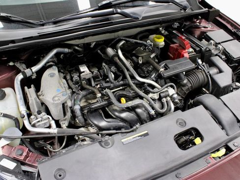 Used 2024 Nissan Sentra SV FWD image 15