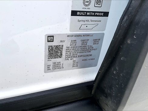 Used 2023 GMC Acadia SLT AWD/4WD image 35