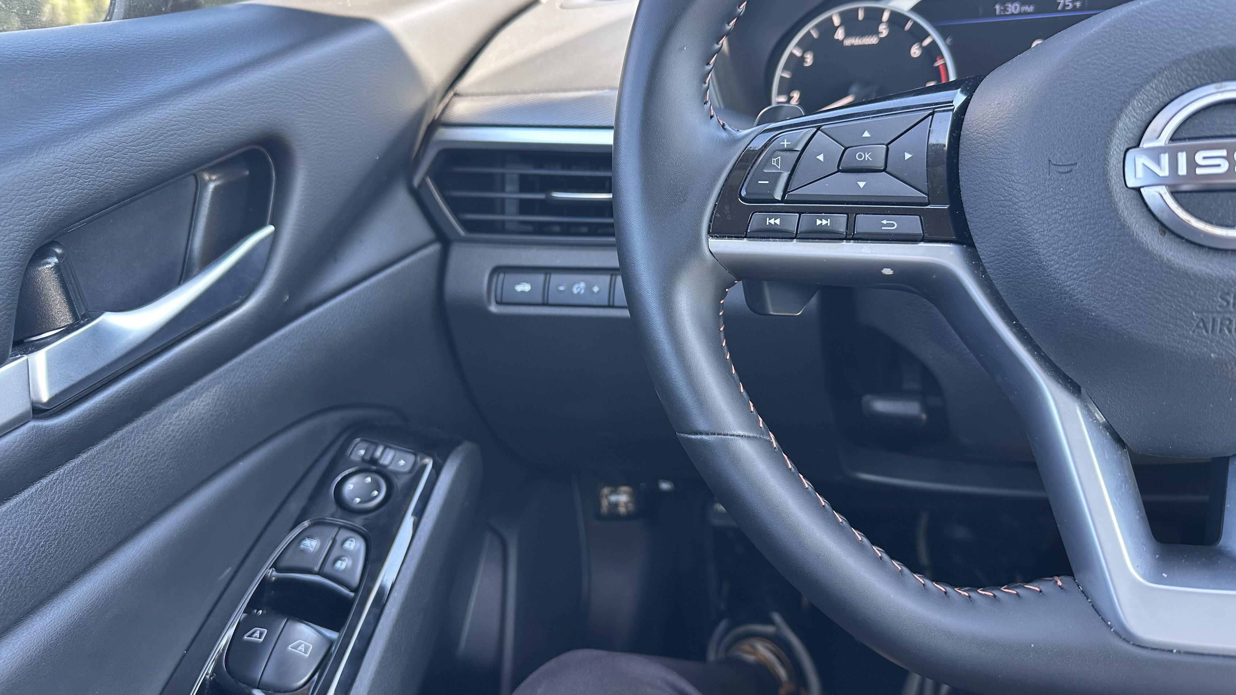 Used 2025 Nissan Altima 2.5 SR FWD image 20